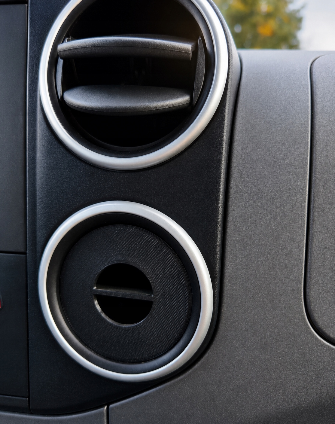 Adapter magnetycznego uchwytu na telefon Peugeot PARTNER i Citroen BERLINGO — zdjęcie 3